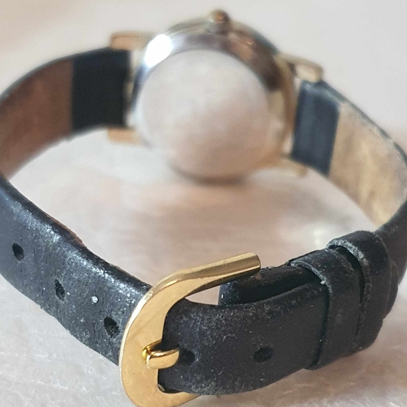 🦋10/$20🦋 RTG 4WS Silver/White Leather Women's Watch - Picture 3 of 4